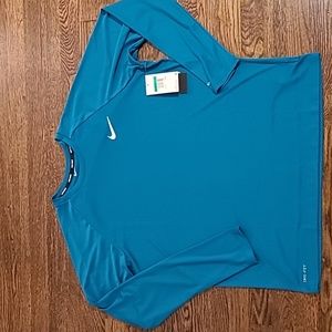 Nike Swim long sleeve teal / blue 💙  shirt with UPF 40+, dri-fit NWT, xl
